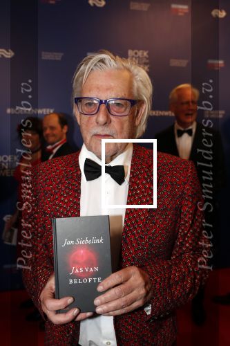 Amsterdam 22 maart 2019
Boekenbal in de amsterdamse schouwburg. Jan Siebelink en partner