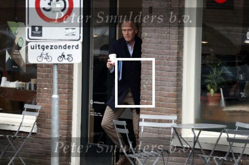 Amsterdam 16 maart 2019
Jort Kelder vertrekt bij huis en gaat eerst koffietje halen bij coffeecompany