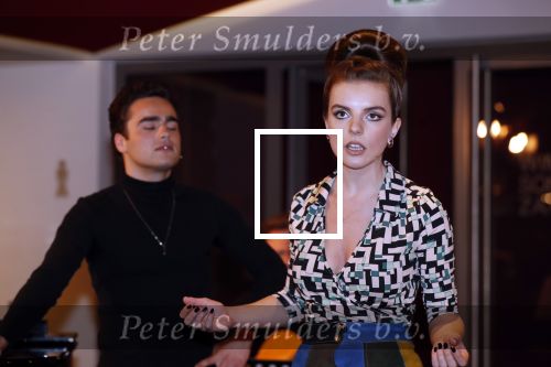 Amsterdam 25 maart 2019
Julia Berendse, Dook van Dijck, Mariska van Kolck, Tony Neef, Willemijn Maandag en Jordy van Loon bij de perspresentatie van de musical Haal het doek maar op in het DeLaMar Theater in Amsterdam