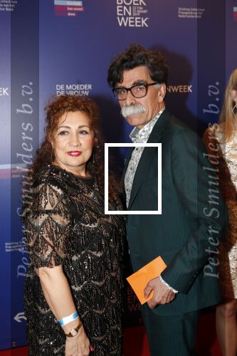 Amsterdam 22 maart 2019
Boekenbal in de amsterdamse schouwburg. Kader Abdolah en partner