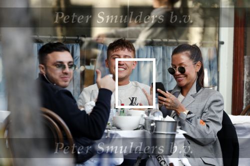 Amsterdam 24 maart 2019
Jorik Lil Kleine met zijn vriendin Jaimie Vaes op terras bij George.