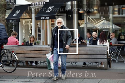 Amsterdam 30 maart 2019
Rob Houwer op straat in Amsterdam zuid.