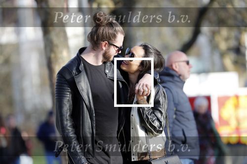 Amsterdam Vondelpark 24 maart 2019
Romy Monteiro met haar nieuwe vriend Jasper Suyk verliefd in het vondelpark.