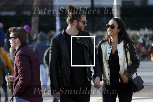Amsterdam Vondelpark 24 maart 2019
Romy Monteiro met haar nieuwe vriend Jasper Suyk verliefd in het vondelpark.