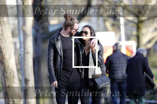 Amsterdam Vondelpark 24 maart 2019
Romy Monteiro met haar nieuwe vriend Jasper Suyk verliefd in het vondelpark.