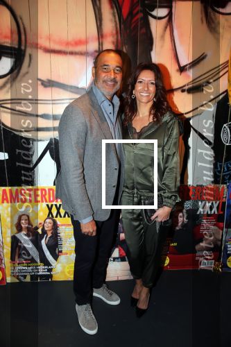 Amsterdam 26 maart 2019
Presentatie Amsterdam XXXL bij de Harbour Club. Ruud Gullit en dochter Felicity envriendin Karin de Rooij met zoon Nigel.