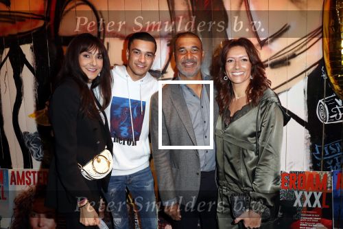Amsterdam 26 maart 2019
Presntatie Amsterdam XXXL in the Harbour Club. Ruud Gullit met dochter Felicity vriendin Karin de Rooij en haar zoon Nigel
