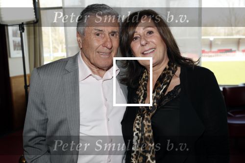 Amsterdam 30 maart 2019
Boekpresentatie van Jan Jongbloed in kantine van AFC. Sjaak Swart met zijn dochter Jacqueline