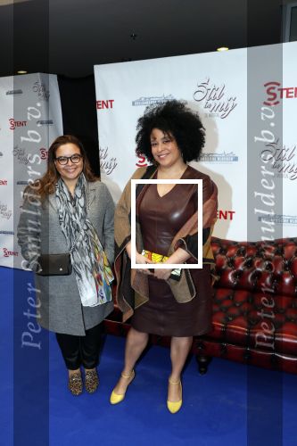 Hoofddorp 31 maart 2019
Premiere stil in mij in de schouwburg in Hoofddorp. Tania Kross met een vriendin