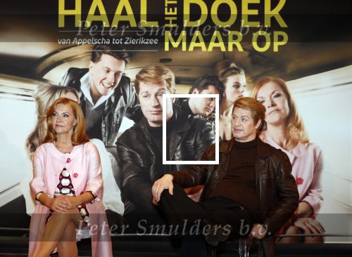 Amsterdam 25 maart 2019
Julia Berendse, Dook van Dijck, Mariska van Kolck, Tony Neef, Willemijn Maandag en Jordy van Loon bij de perspresentatie van de musical Haal het doek maar op in het DeLaMar Theater in Amsterdam
