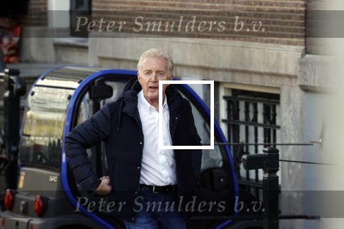 Amsterdam 14 april 2020
Andre v Duin gaat lekker vanaf zijn huis wandelen . Voor zijn raam staat een speelgoed beer voor de kinderen die de berenroute lopen . De beer was van zijn partner Martin
