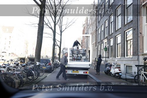 Amsterdam 12 maart 2020
Bouwverkeer op de gracht in Amsterdam