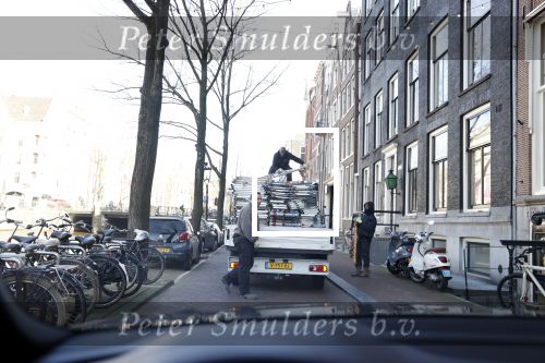 Amsterdam 12 maart 2020
Bouwverkeer op de gracht in Amsterdam