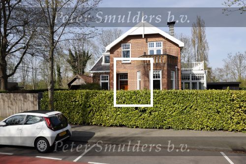 Amstelveen 10 en 11 april 2020
Carice v Houten en haar partner Guy Pearce hebben samen een nieuwe villa in Amstelveen gekocht.