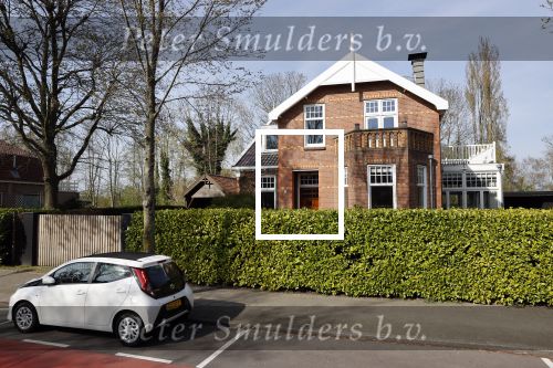 Amstelveen 10 en 11 april 2020
Carice v Houten en haar partner Guy Pearce hebben samen een nieuwe villa in Amstelveen gekocht.