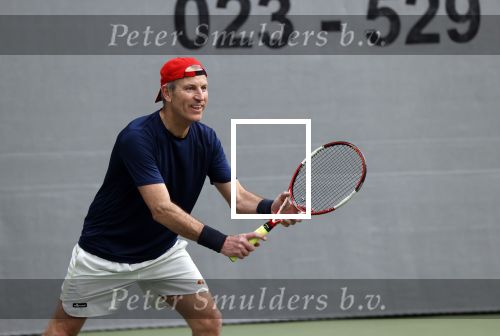 Cruqius 31 maart 2020
Tennissen voor het goede doel met Diederik v Manen. Anouk Smuldfers Ellie Lust en Laurien Verstraten