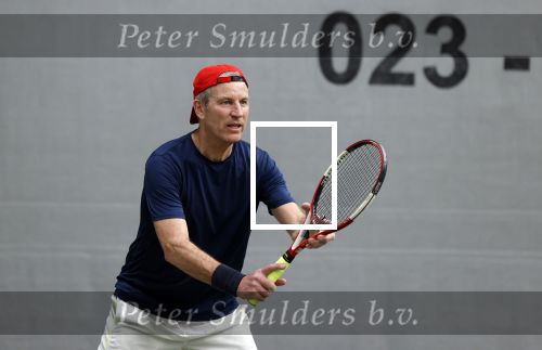 Cruqius 31 maart 2020
Tennissen voor het goede doel met Diederik v Manen. Anouk Smuldfers Ellie Lust en Laurien Verstraten