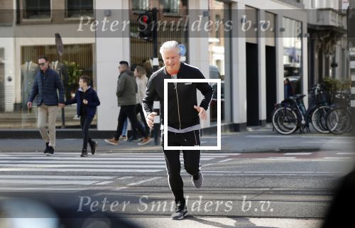 Amsterdam 16 maart 2020
Dries Roelvink hardlopend op de pc hooftstraat