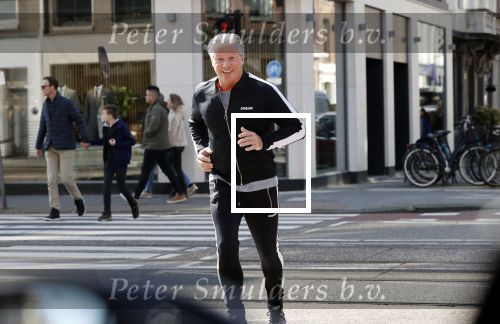 Amsterdam 16 maart 2020
Dries Roelvink hardlopend op de pc hooftstraat