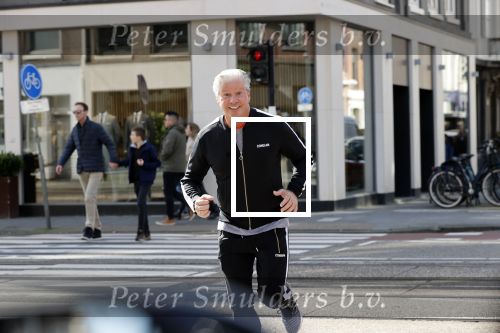 Amsterdam 16 maart 2020
Dries Roelvink hardlopend op de pc hooftstraat