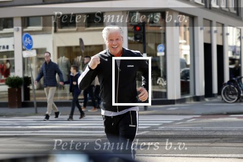Amsterdam 16 maart 2020
Dries Roelvink hardlopend op de pc hooftstraat