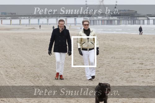 Scheveningen 20 maart 2020
Frank en Rogier met hun honden op het strand.