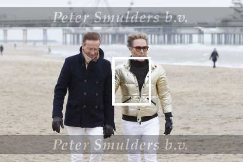 Scheveningen 20 maart 2020
Frank en Rogier met hun honden op het strand.