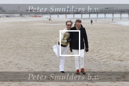 Scheveningen 20 maart 2020
Frank en Rogier met hun honden op het strand.