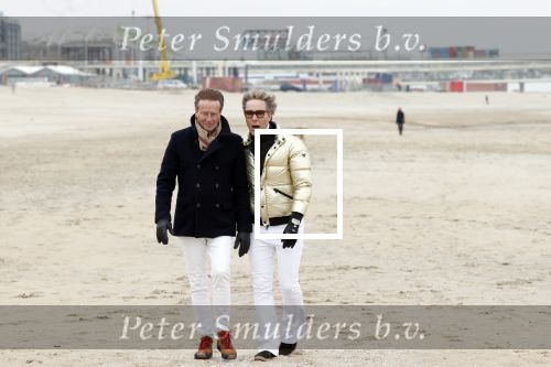 Scheveningen 20 maart 2020
Frank en Rogier met hun honden op het strand.