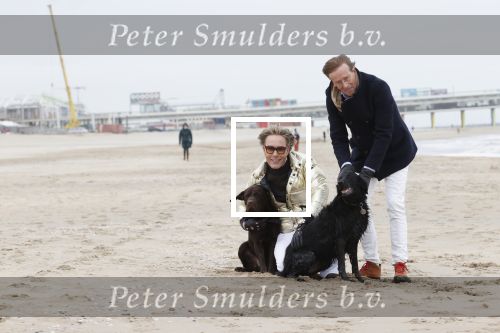 Scheveningen 20 maart 2020
Frank en Rogier met hun honden op het strand.