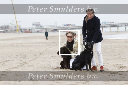 Scheveningen 20 maart 2020
Frank en Rogier met hun honden op het strand.