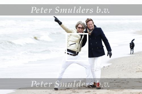 Scheveningen 20 maart 2020
Frank en Rogier met hun honden op het strand.