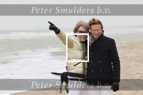 Scheveningen 20 maart 2020
Frank en Rogier met hun honden op het strand.