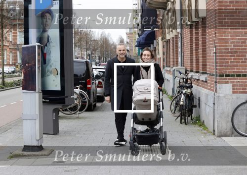 Amsterdam 18 maart 2020
Fulko v Kooperen met zijn vriendin achter de kinderwagen