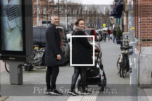 Amsterdam 18 maart 2020
Fulko v Kooperen met zijn vriendin achter de kinderwagen