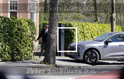 Amstelveen 10 en 11 april 2020
Carice v Houten en haar partner Guy Pearce hebben samen een nieuwe villa in Amstelveen gekocht.
