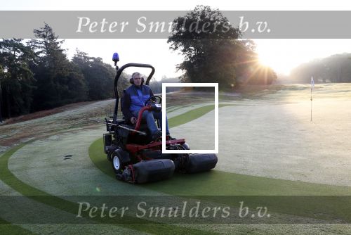 Valkenswaard 20 September 2019
Greenkeeper Heino v Lieshout
040-2622560
info@petersmulders.nl