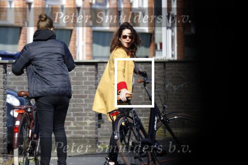 Den Haag 21 maart 2020
Irma Sluis gaat met haar dochter fietsen vanaf haar huis