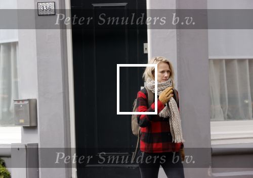 Amsterdam 1 april 2020
Jennifer Hoffman heeft nieuw huis gekocht met haar nieuwe Amerikaanse vriend.
