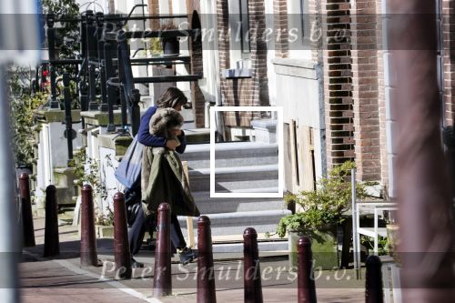 Amsterdam 23 maart 2020
Matthijs v Nieuwkerk brengt zijn vrouw Karin v Munster naar hun huis op de gracht . Vervolgens rijdt hij naar zijn eigen appartement in complex Pontsteiger . Na daar een uurtje geweest te zijn rijdt hij op zijn fiets naar de westergasfabriek waar DWDD opgenomen wordt.
