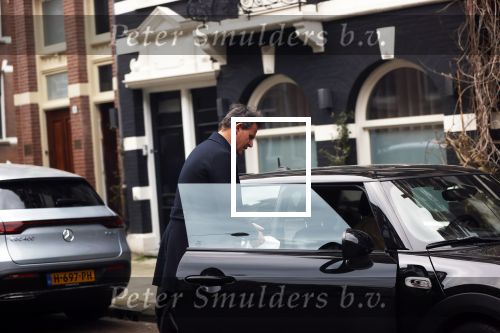 Amsterdam 2 april 2020
Leco v Zadelhoff doet boodschappen met zijn partner