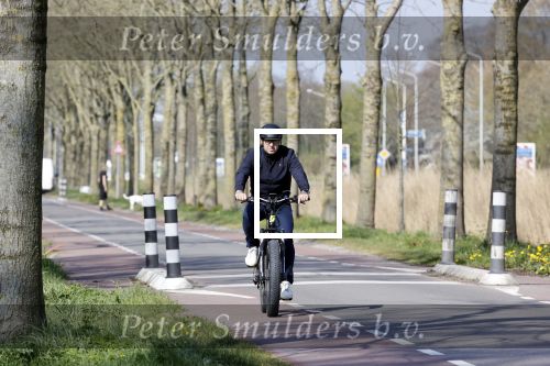 Stompetoren 9 april 2020
Marco Borsato woont nog steeds bij zijn moeder Mary . Marco gaat regelmatig met zijn mountainbike fietsen.
