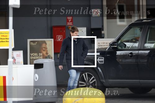 Amsterdam 19 maart 2020
Martijn Krabbe gaat tanken bij shell.