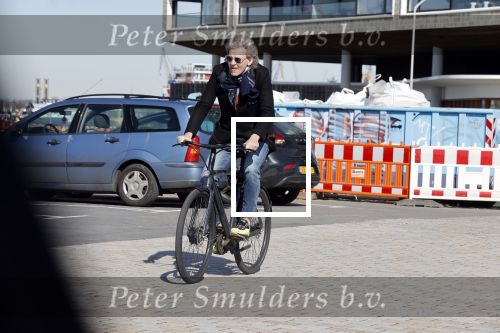 Amsterdam 23 maart 2020
Matthijs v Nieuwkerk brengt zijn vrouw Karin v Munster naar hun huis op de gracht . Vervolgens rijdt hij naar zijn eigen appartement in complex Pontsteiger . Na daar een uurtje geweest te zijn rijdt hij op zijn fiets naar de westergasfabriek waar DWDD opgenomen wordt.