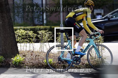 Eemnes 7 april 2020
Merijn Scheperkamp , schaatster van de Jumbo Visma schaatsploeg.