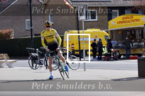 Eemnes 7 april 2020
Merijn Scheperkamp , schaatster van de Jumbo Visma schaatsploeg.