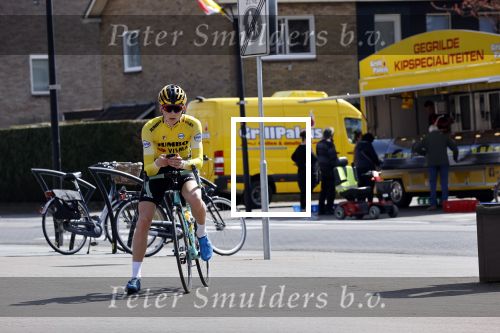 Eemnes 7 april 2020
Merijn Scheperkamp , schaatster van de Jumbo Visma schaatsploeg.