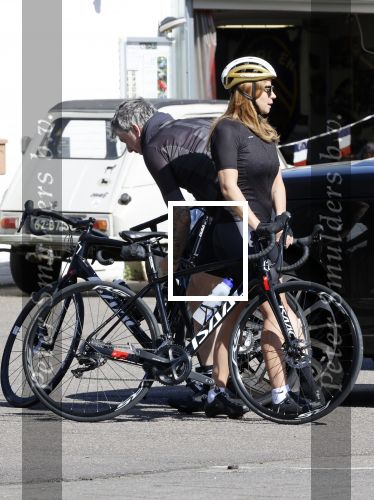 Amsterdam 11 april 2020
Olcay Gulsen en Ruud de Wild gaan samen fietsen / wielrennen
