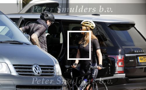 Amsterdam 11 april 2020
Olcay Gulsen en Ruud de Wild gaan samen fietsen / wielrennen