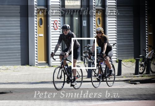 Amsterdam 11 april 2020
Olcay Gulsen en Ruud de Wild gaan samen fietsen / wielrennen